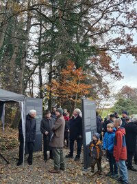 „GeDENKzeit“ am KZ-Friedhof Utting