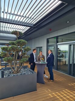 "Wir tragen keine Schuld, aber Verantwortung."