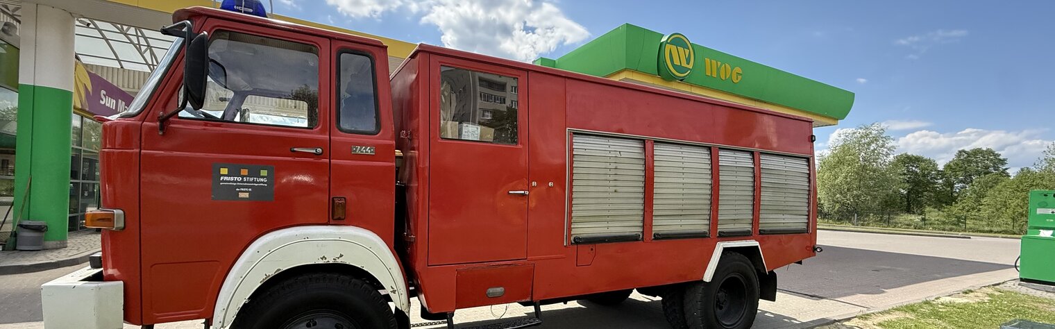 Feuerwehrfahrzeug überführt
